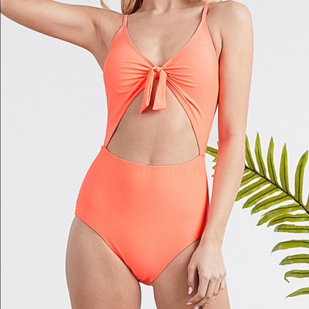 New! One-piece Swimsuit 🩱 😎 🍉size Medium